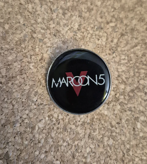 Pin Maroon 5 - V Logo (Single Clutch)