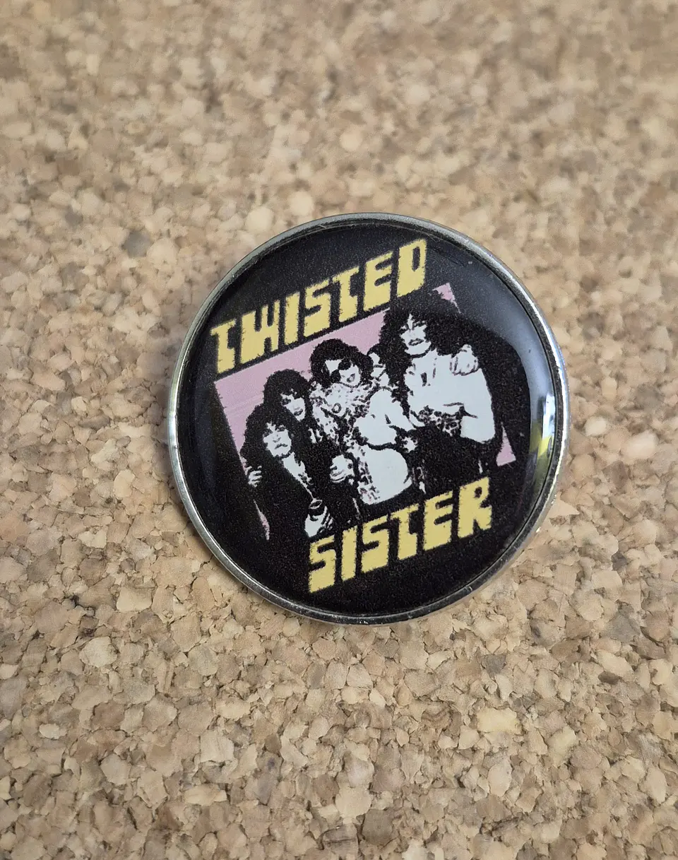 Pin Twisted Sister - Classic Band Photo Logo (Single Clutch) 1