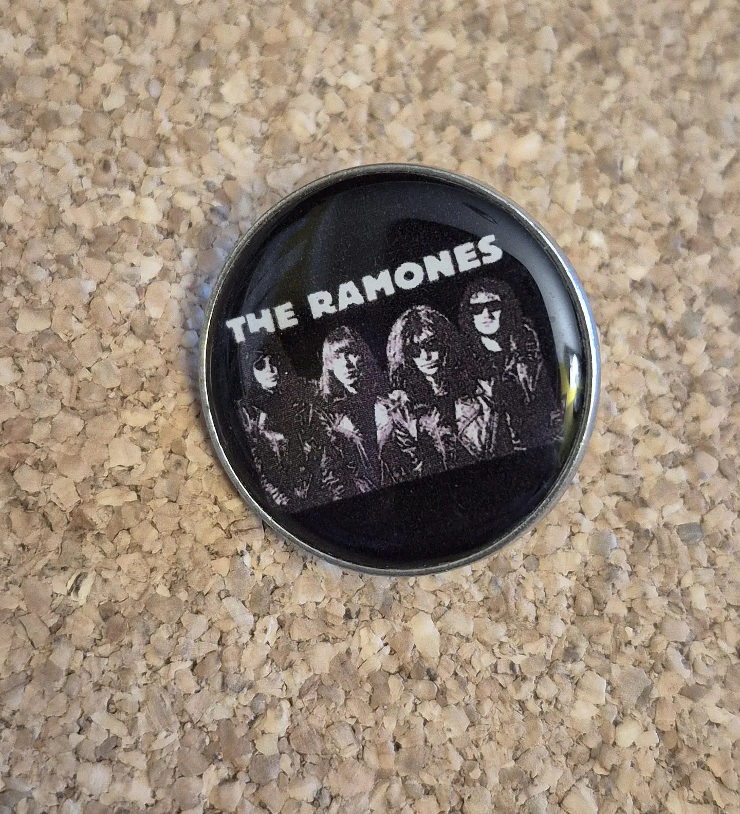 Pin Ramones - 4 Modelos - Desde 5€ (Single Clutch) 2