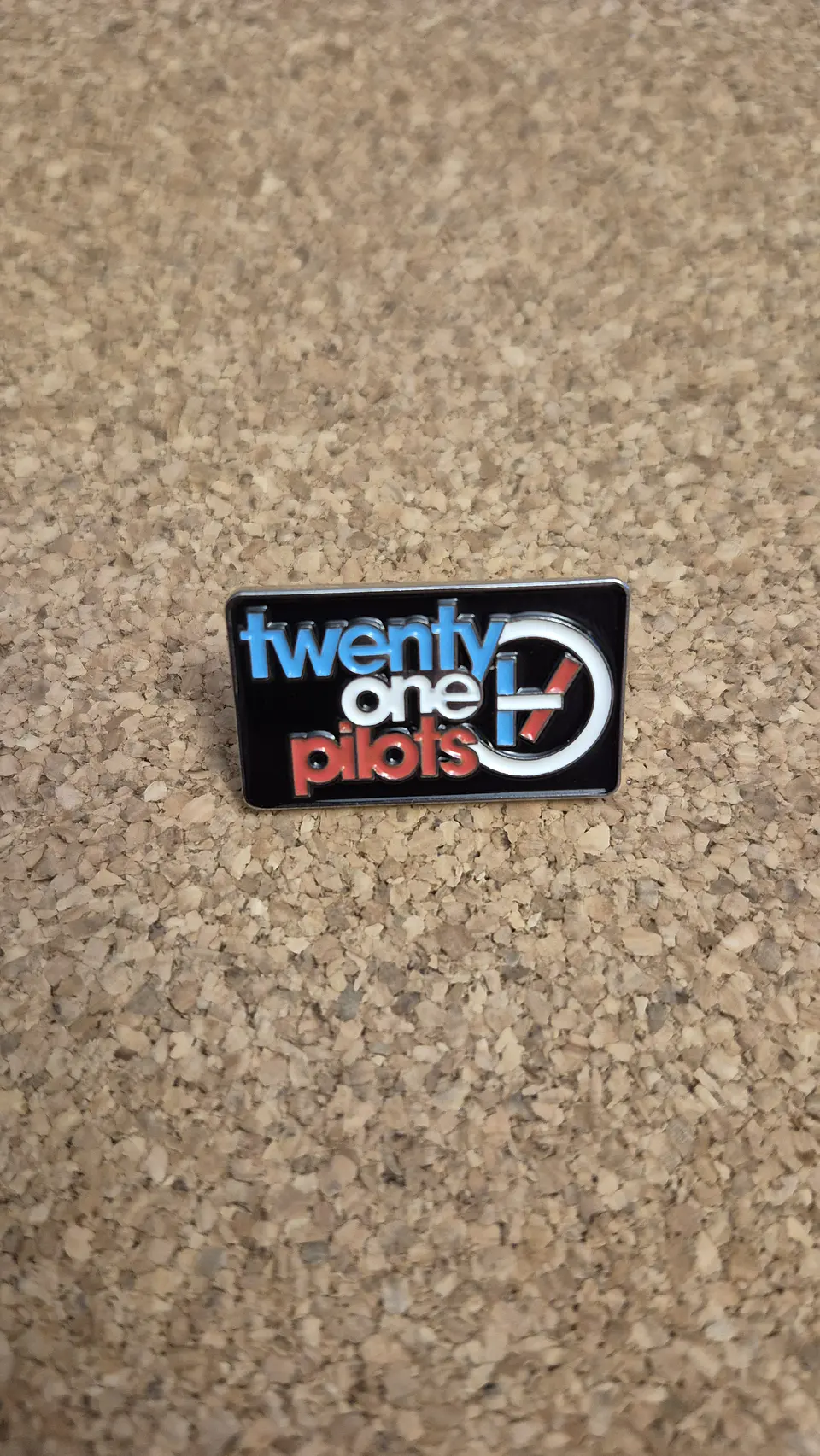 Pin Twenty One Pilots - 2 Modelos (Single Clutch) 1