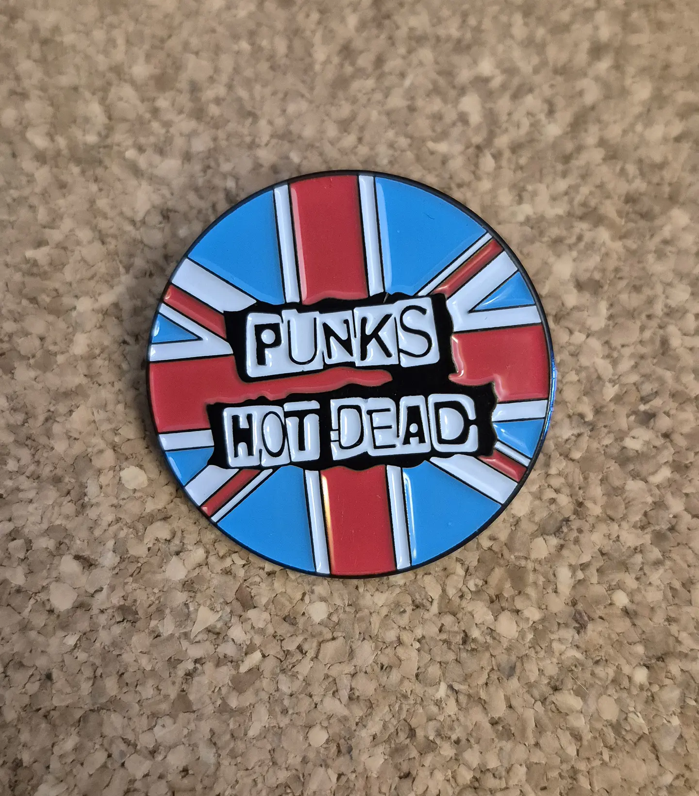 Pin Punks Not Dead - 2 Modelos - Desde 5€ (Single Clutch) 1