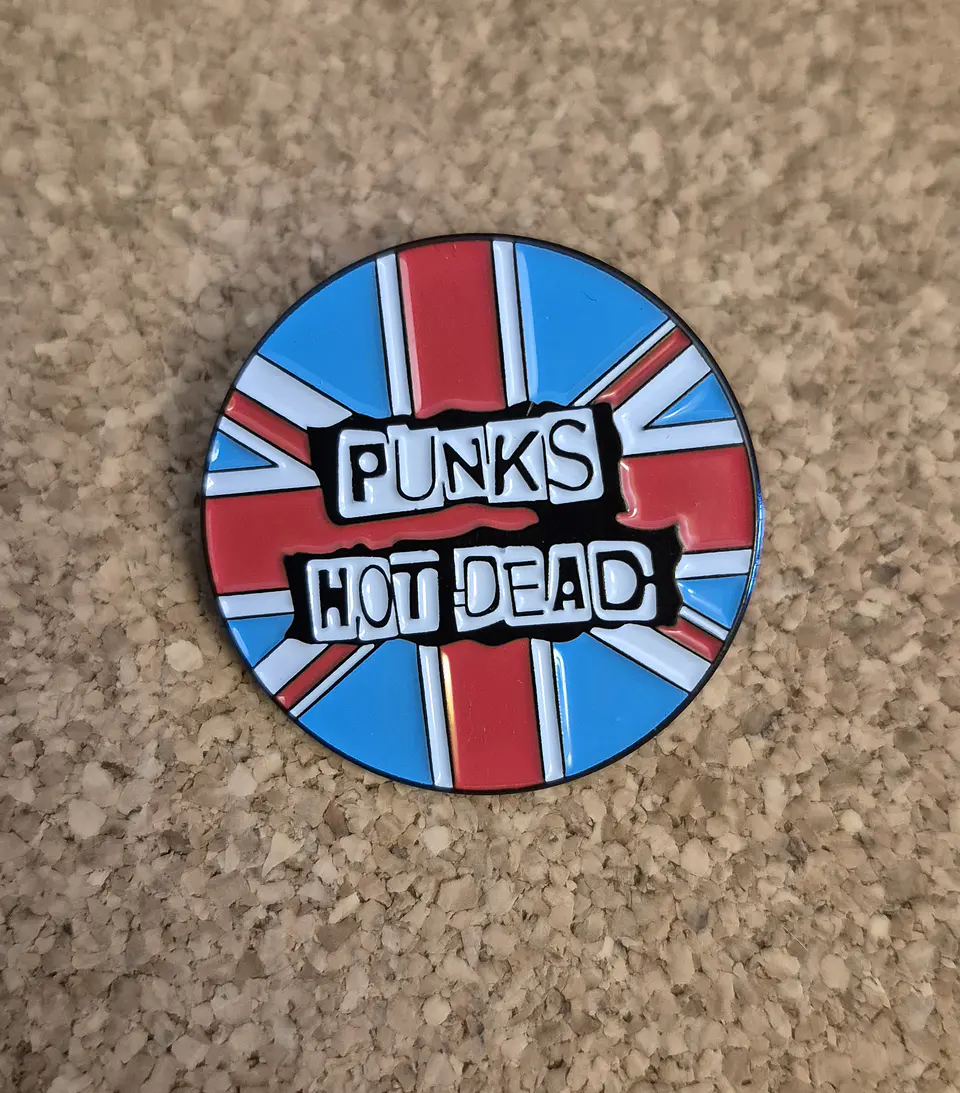 Pin Punks Not Dead - 2 Modelos - Desde 5€ (Single Clutch) 1