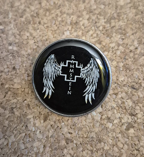 Pin Rammstein - 4 Modelos - Desde 5€ (Single Clutch)