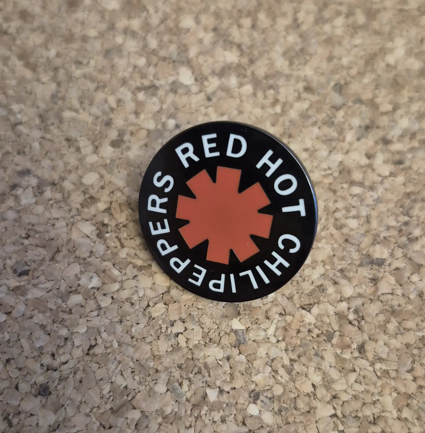 Pin Red Hot Chili Peppers - Logo 