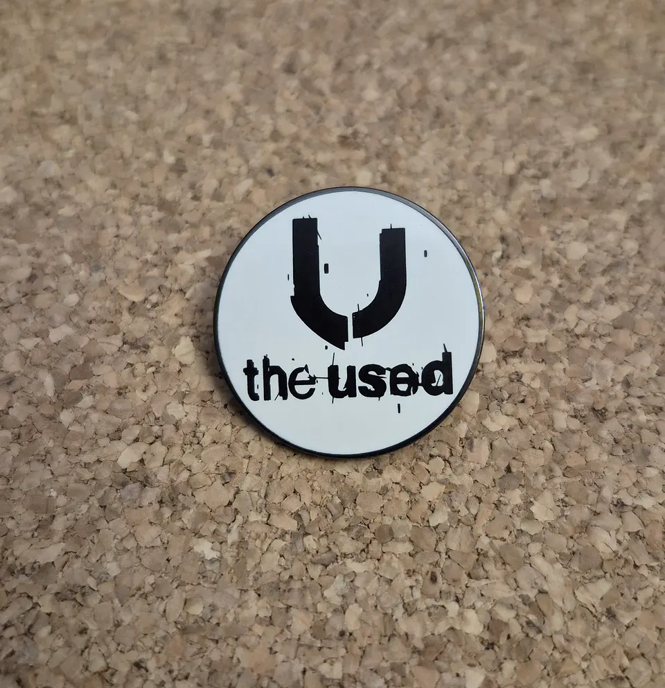 Pin The Used - Logótipo Clássico (Single Clutch) 1