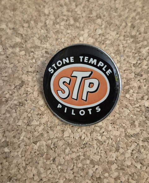 ​Pin Stone Temple Pilots - 2 Modelos (Single Clutch)