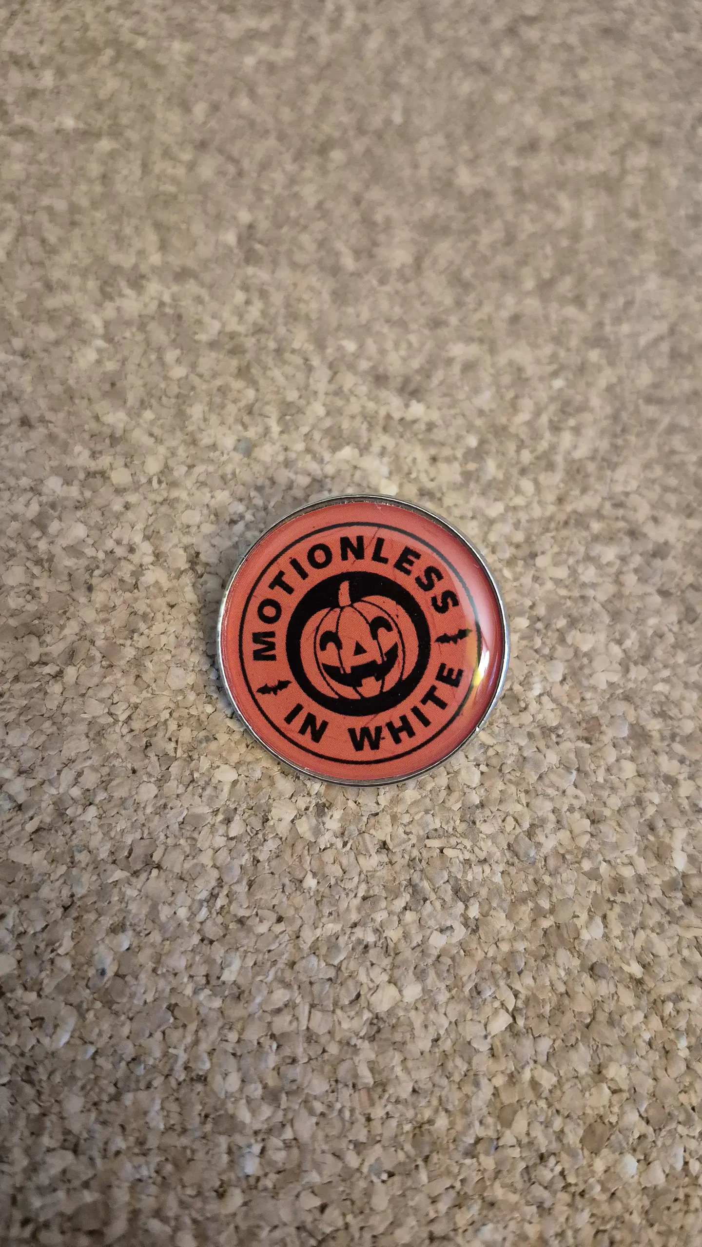 Pin Motionless in White (Single Clutch) 1