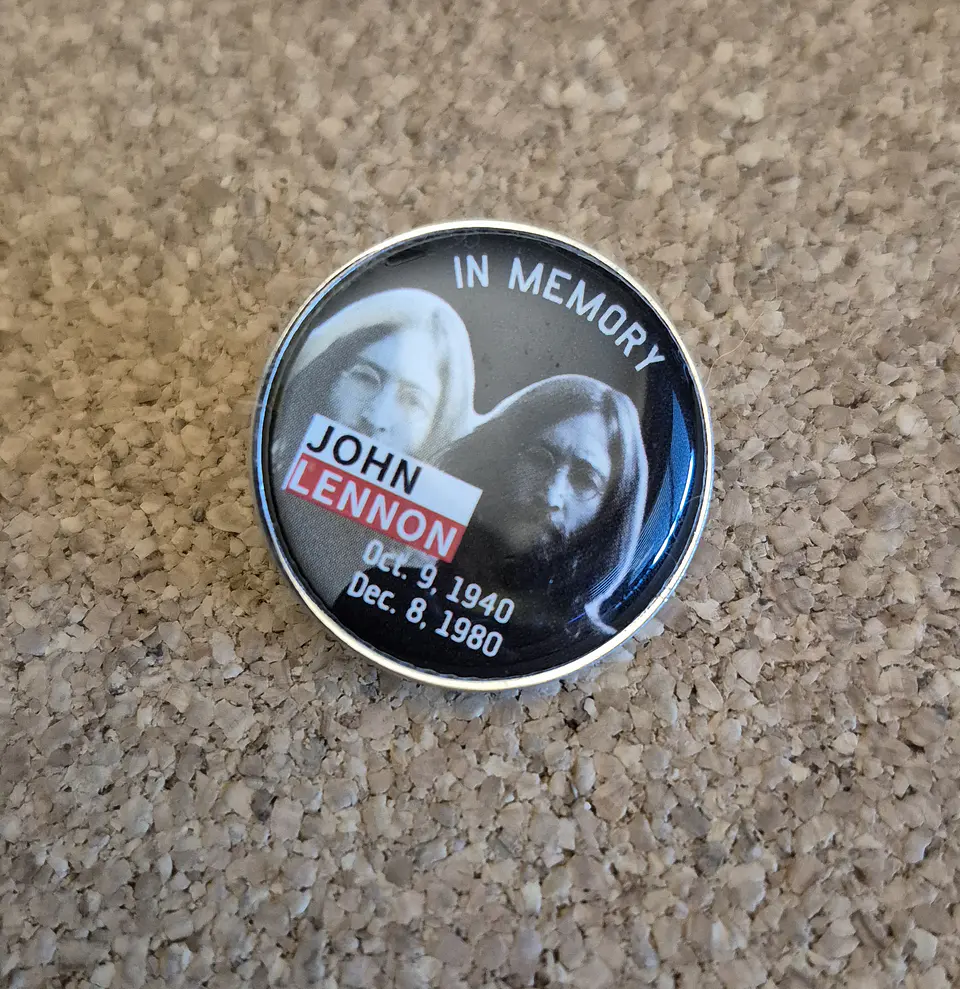 Pin John Lennon - 2 Modelos (Single Clutch) 1