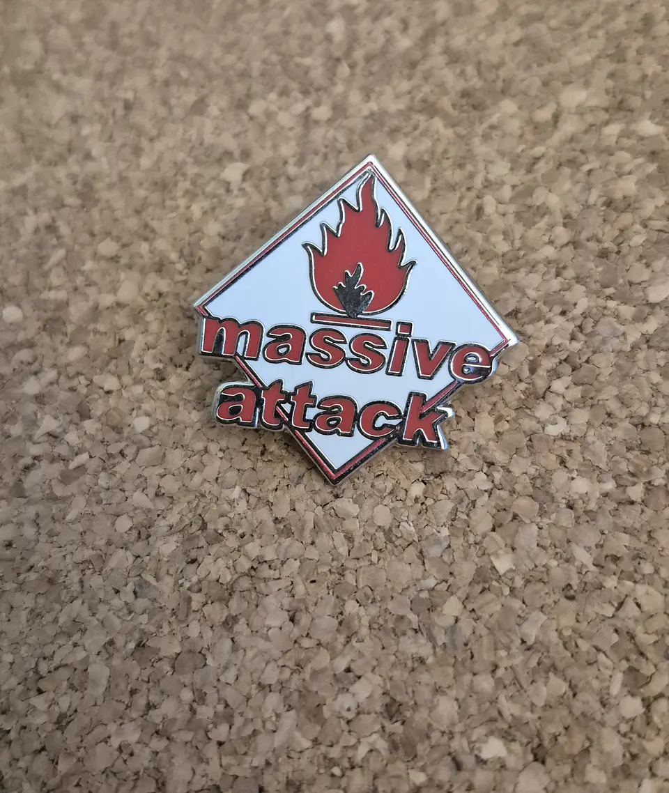 Pin Massive Attack - Flame Logo (Single Clutch) 1