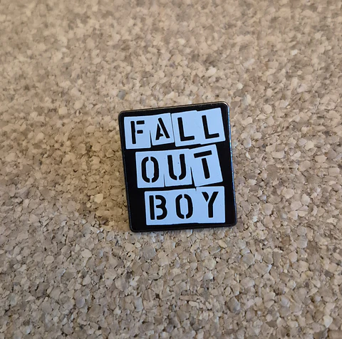 Pin Fall Out Boy - 2 Modelos - Desde 5€ (Single Clutch)