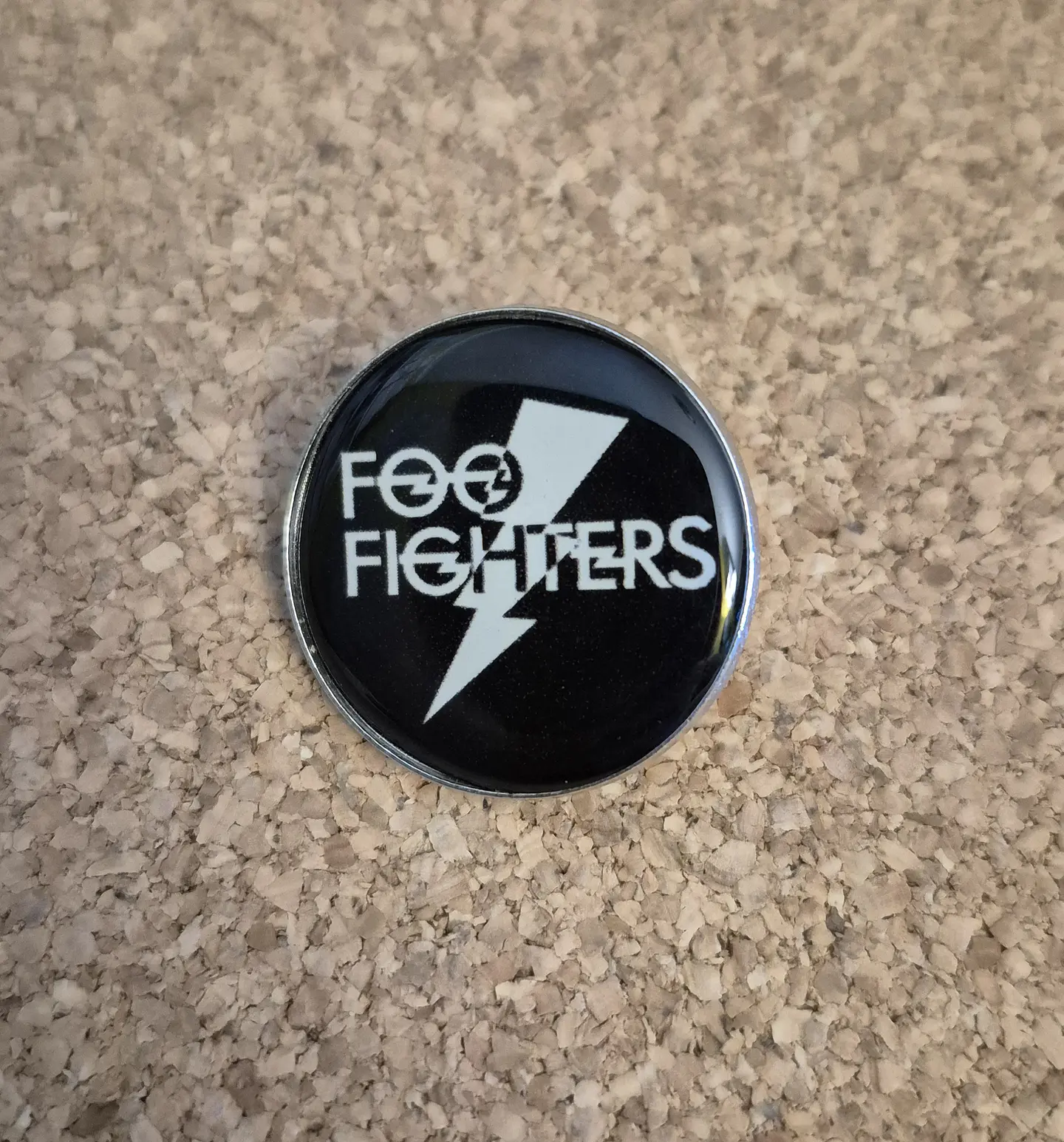 Pin Foo Fighters - 4 Modelos - Desde 5€ (Single Clutch)  1