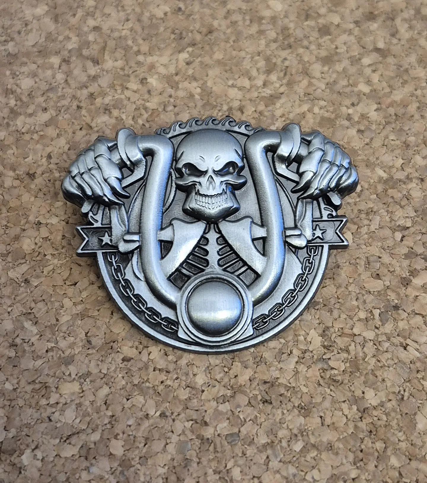 Pin Biker Skull - Estilo Heavy Metal (Double Clutch) 1