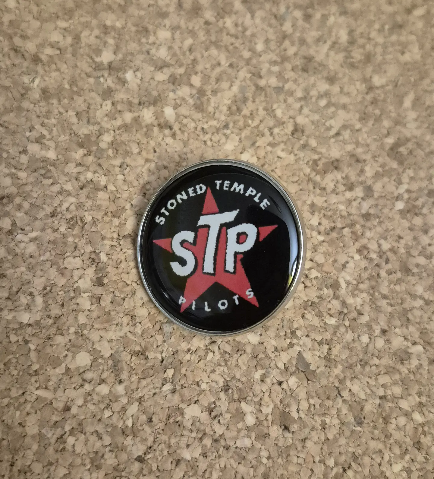 ​Pin Stone Temple Pilots - 2 Modelos (Single Clutch) 1