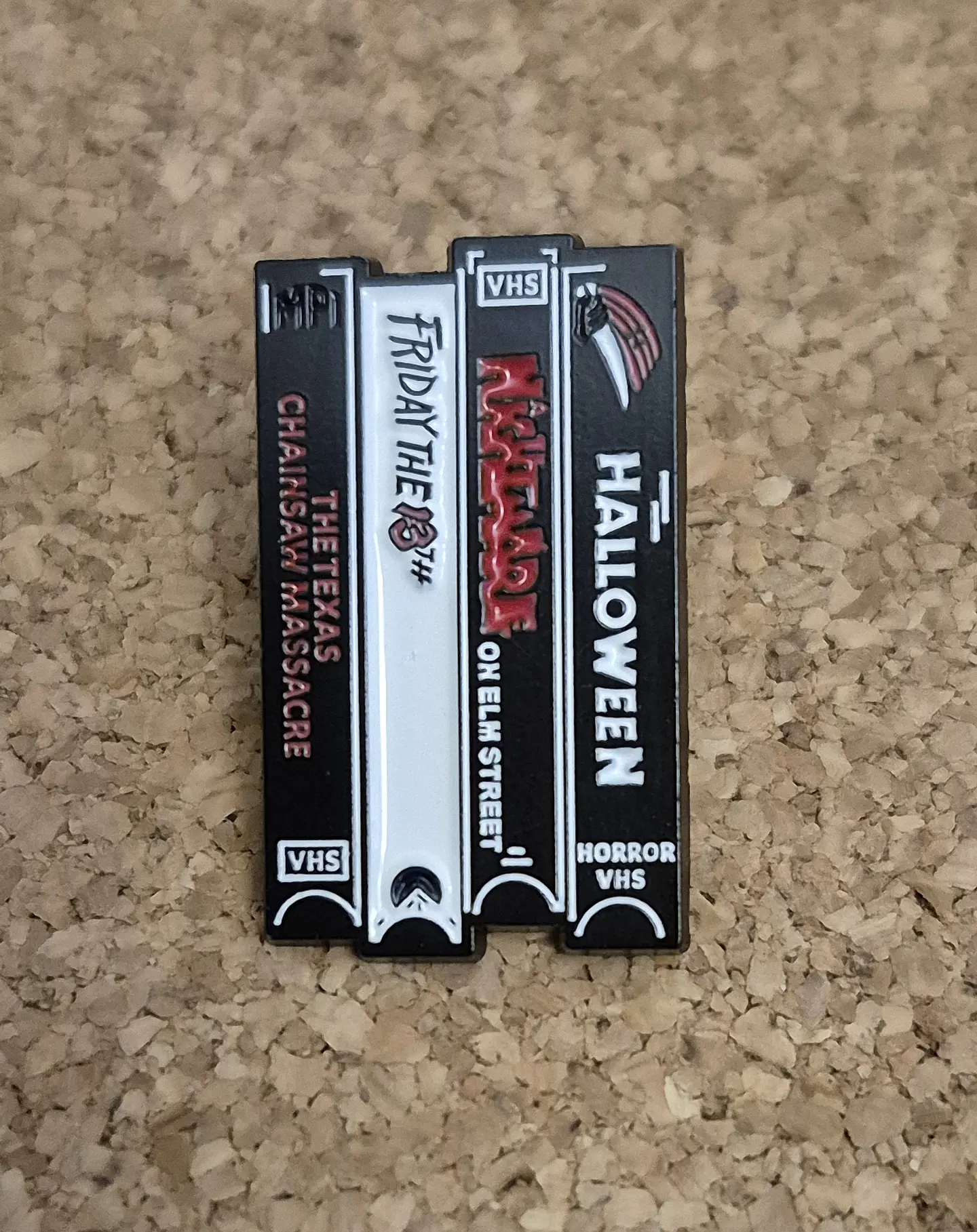 Pin Coleção: VHS Horror Classics - 3 Modelos - Desde 5€ (Single/Double Clutch) 2