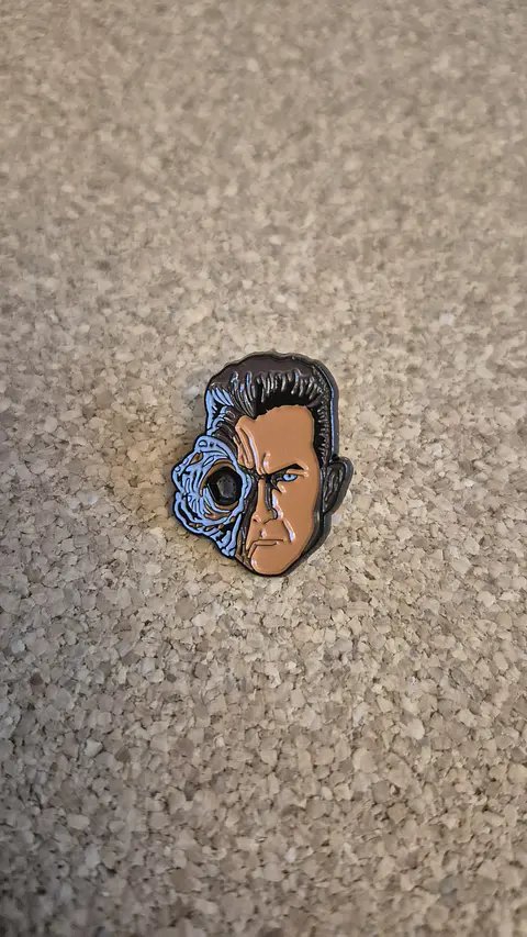 Pin The Terminator - T-800 (Single Clutch)