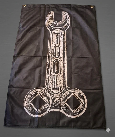 Bandeira Tool Design Logo Flag (70x100) c/ Ilhós
