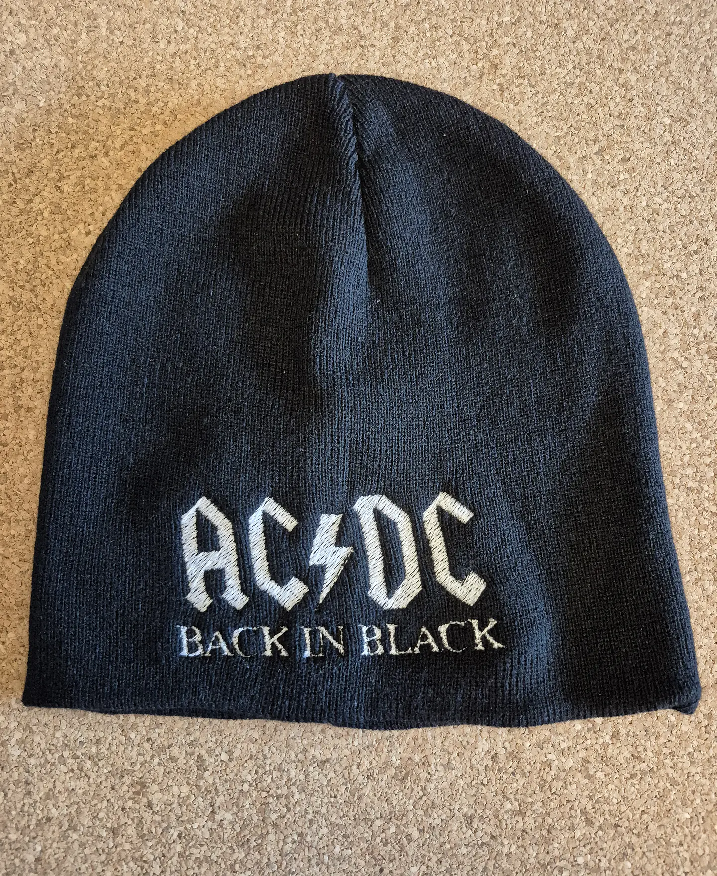 Gorro Ac/dc - Embroidered Back in Black  1