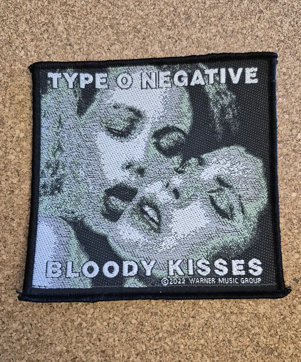 Type O Negative Bloddy Kisses Patch - Woven (Sew-on)  1