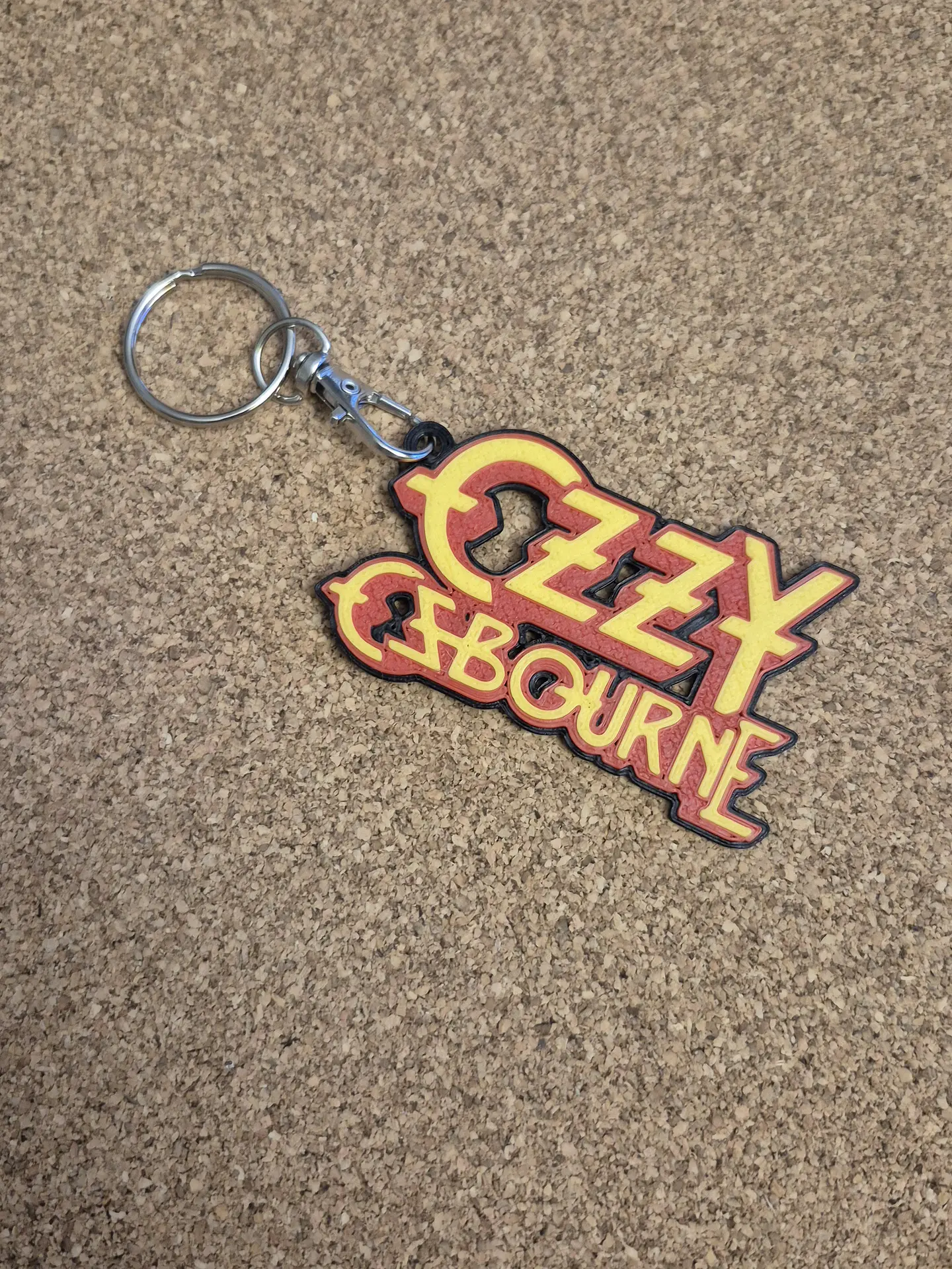 Porta-Chaves Ozzy Osbourne – Logótipo em Relevo 1