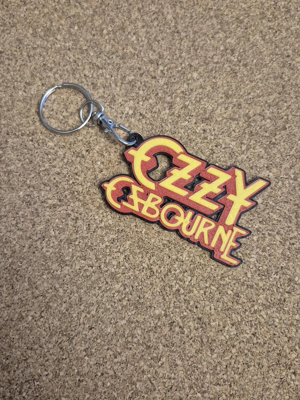 Porta-Chaves Ozzy Osbourne – Logótipo em Relevo 1