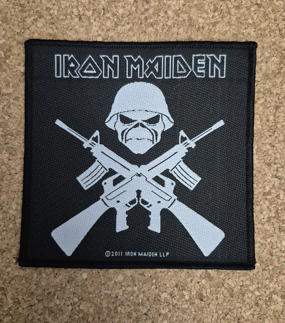 Iron Maiden Patch - Soldier Eddie Cross Guns (Woven Global 2011) 1