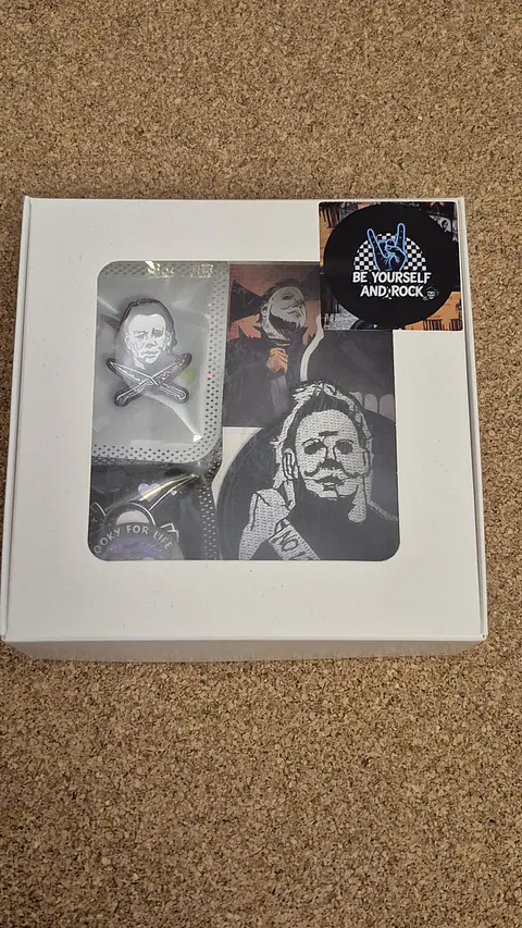 Special Movie Pack: Halloween 1 Patch, 3 Pins & 2 stickers Set - Special Price