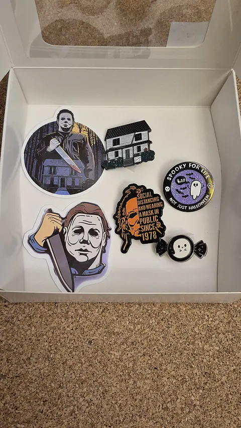 Special Movie Pack: Halloween 4 Pins & 2 stickers Set - Special Price