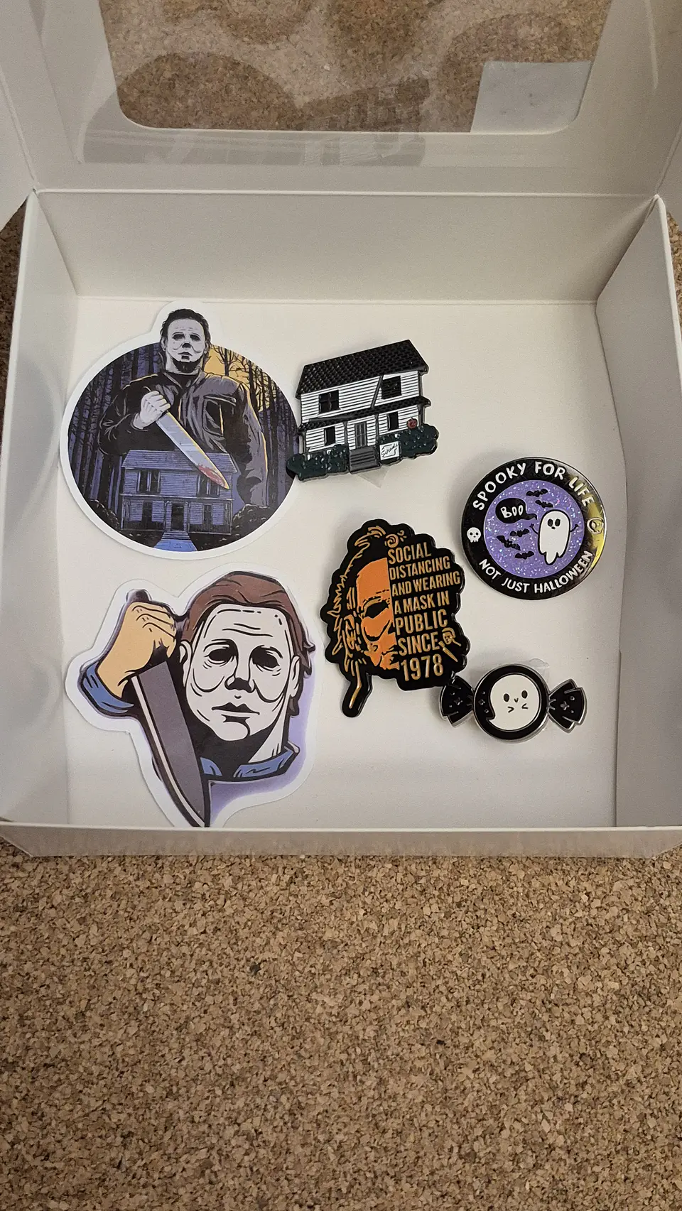 Special Movie Pack: Halloween 4 Pins & 2 stickers Set - Special Price 2
