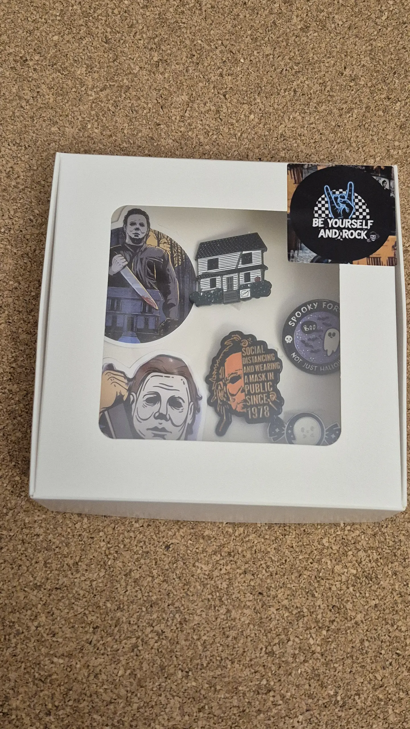 Special Movie Pack: Halloween 4 Pins & 2 stickers Set - Special Price 1