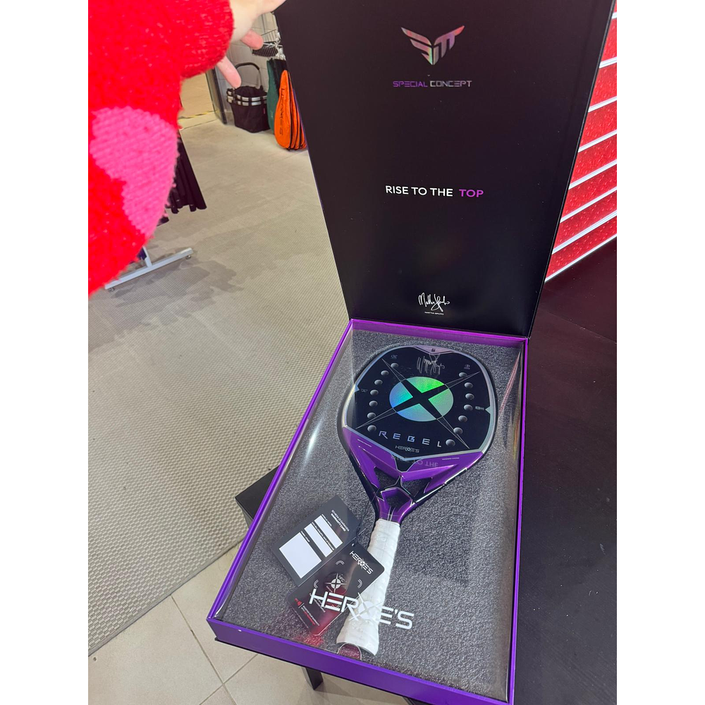       Raquete de Beach Tennis 2026 Heroe's Rebel c/ trat. Glipper