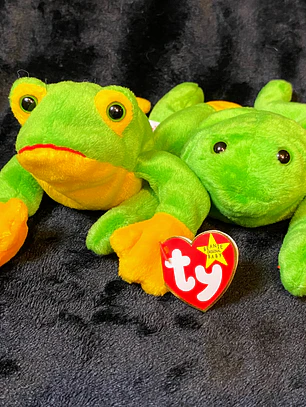 Couple O' Frogs