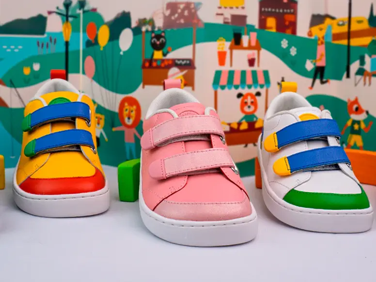 La importancia de la puntera ancha: ¿por qué es esencial para el desarrollo de los pies infantiles?