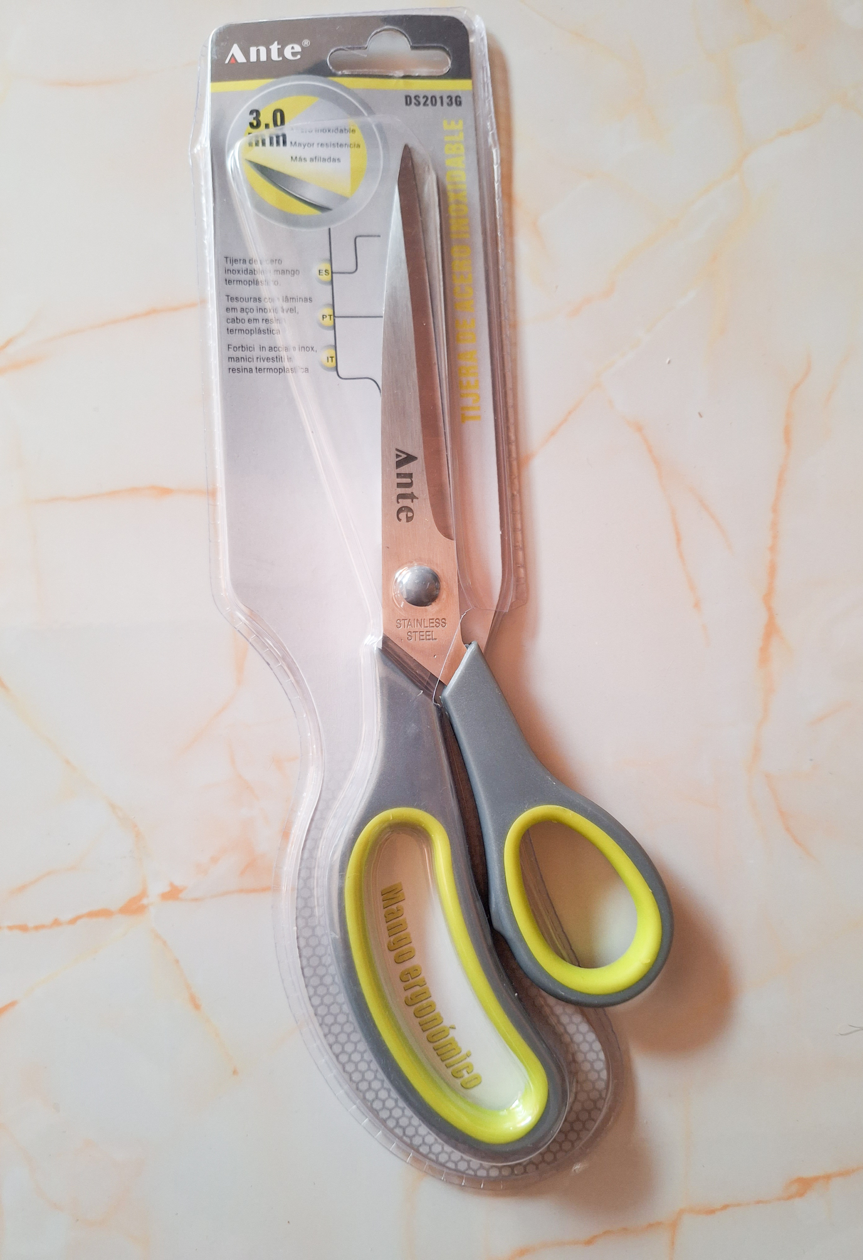 Tijera multiuso 3.0 mm