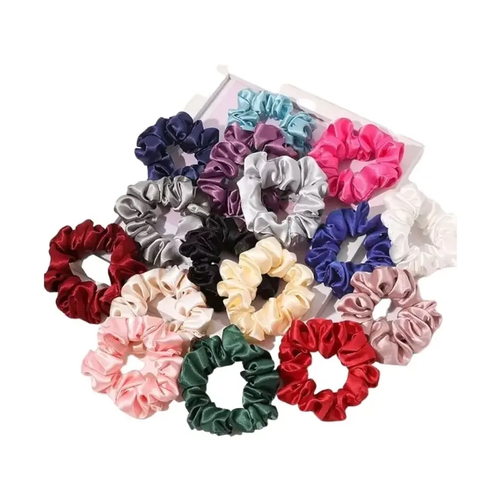 Moña de saten o scrunchies 1