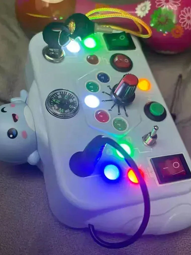 Busy Board Montessori con Luces LED 3