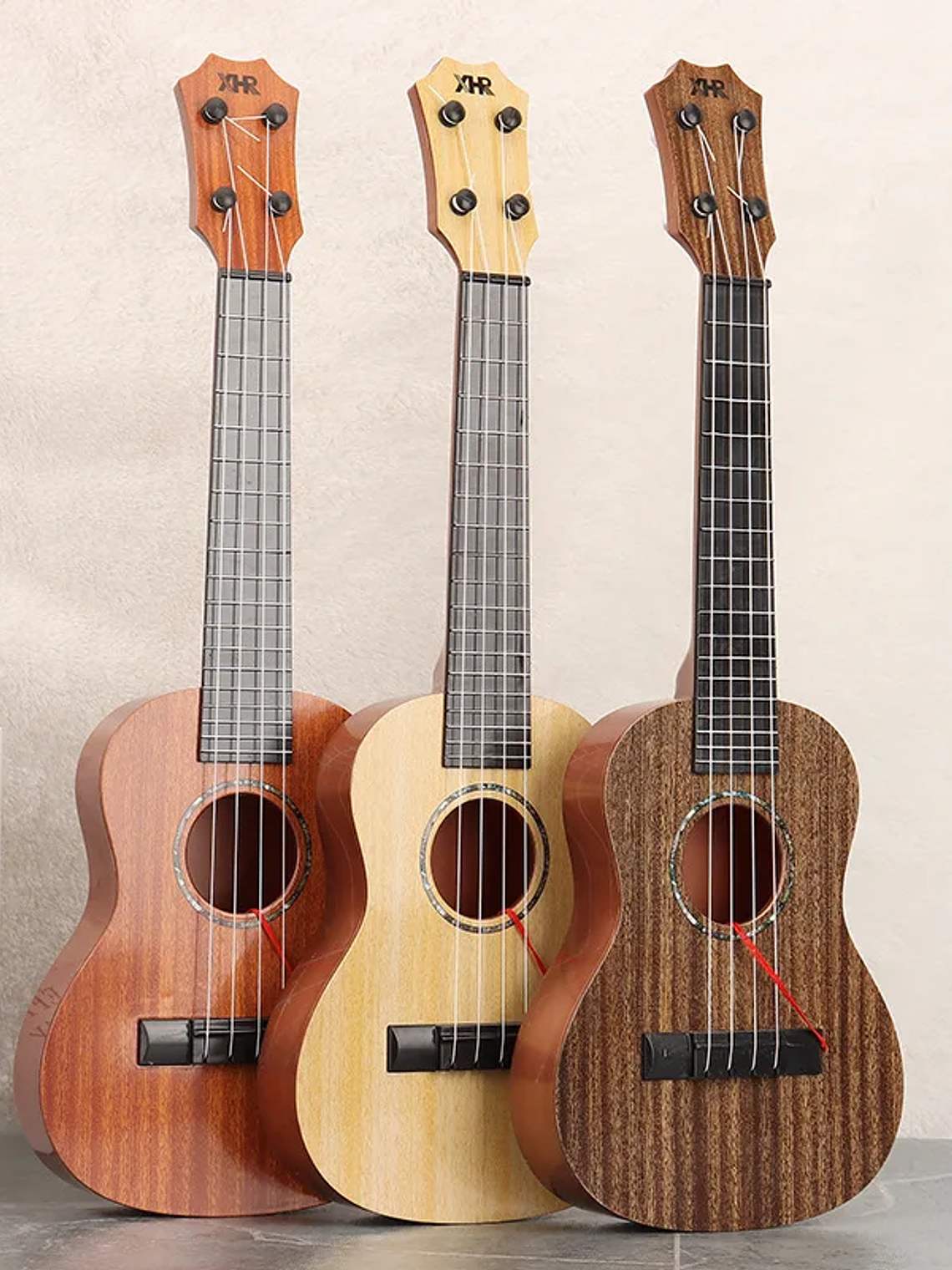 Mini Guitarra Infantil de 4 Cuerdas 1