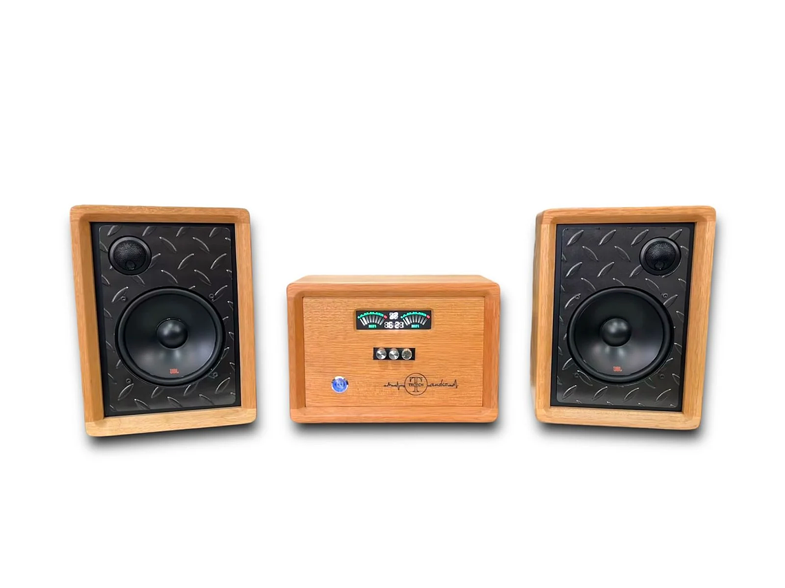 MINI COMPONENTE EN MADERA NATIVA MODELO MC3 STEEL 1