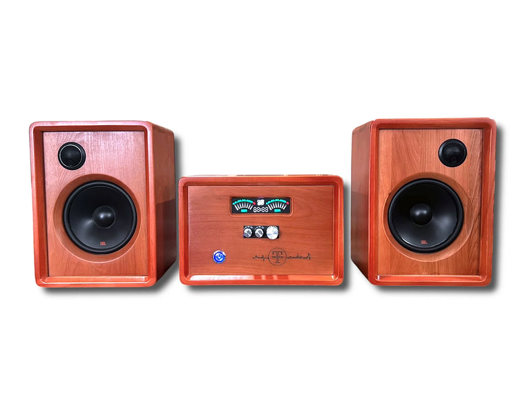 MINI COMPONENTE DE MADERA NATIVA MODELO MC1 1