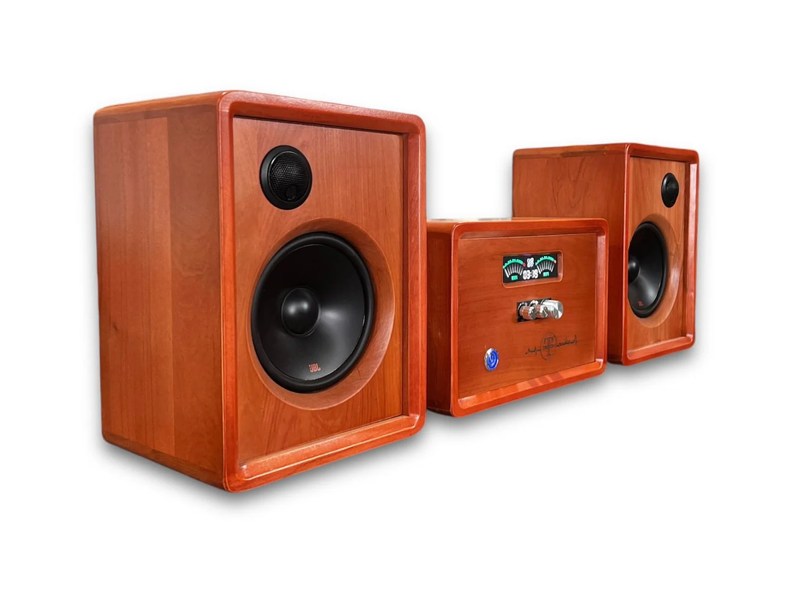 MINI COMPONENTE DE MADERA NATIVA MODELO MC1 3