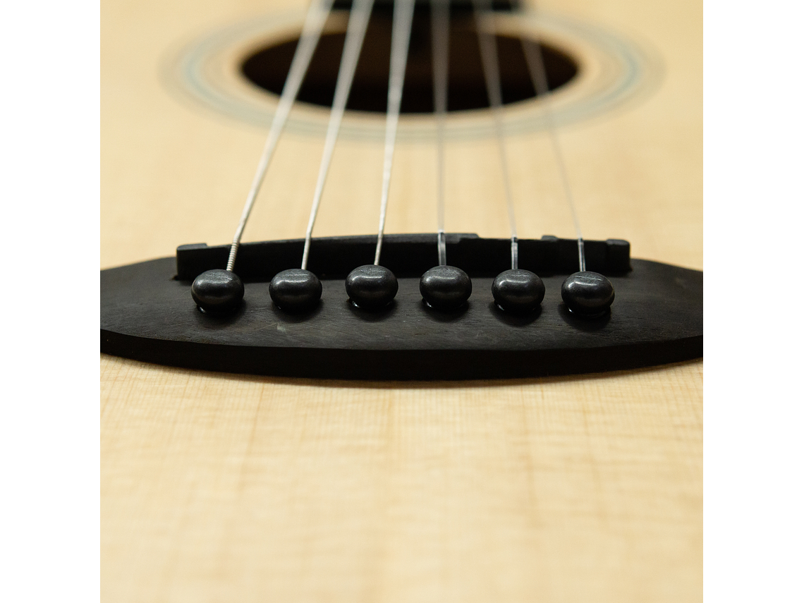 GUITARRA TRAVEL MAHORI NYLON MAHN-3601EQ + FUNDA 3