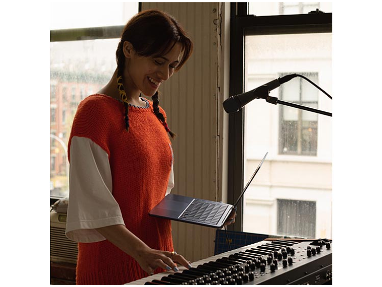 MACBOOK AIR M2 (CPU 8NUC Y GPU 10NUC) 8 GB RAM 512 GB SSD 13.6