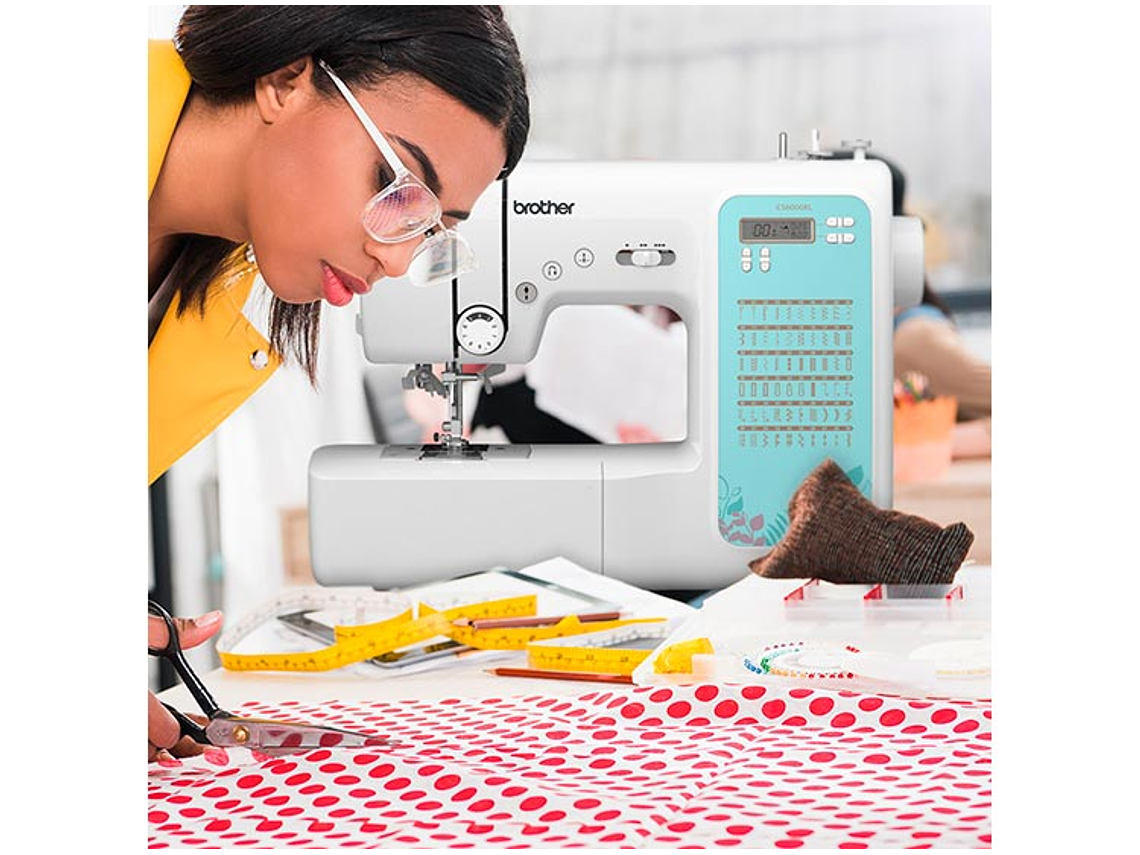 MÁQUINA DE COSER COMPUTARIZADA BROTHER CS6000XL 6