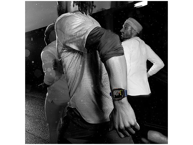 APPLE WATCH ULTRA 2 49MM TITANIO NATURAL CORREA LOOP M/L 8