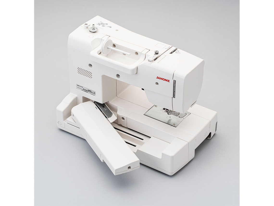 BORDADORA JANOME MEMORY CRAFT 100E 4
