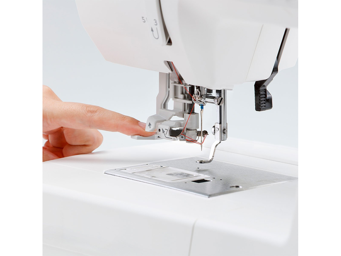 BORDADORA JANOME MEMORY CRAFT 100E 5