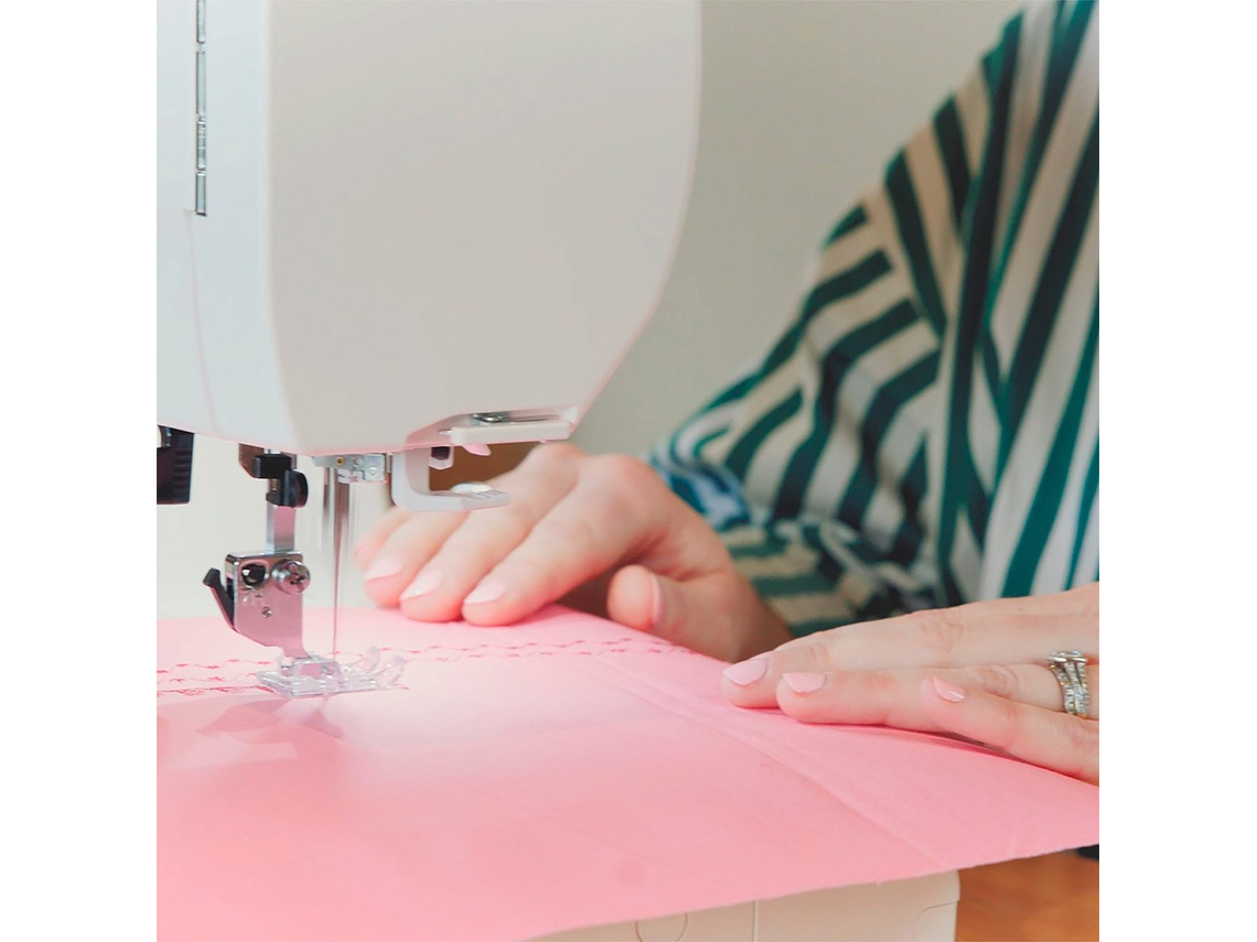 MÁQUINA DE COSER BORDAR JANOME MEMORY CRAFT 1000 2