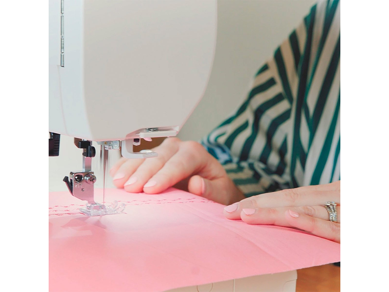 MÁQUINA DE COSER BORDAR JANOME MEMORY CRAFT 1000 2