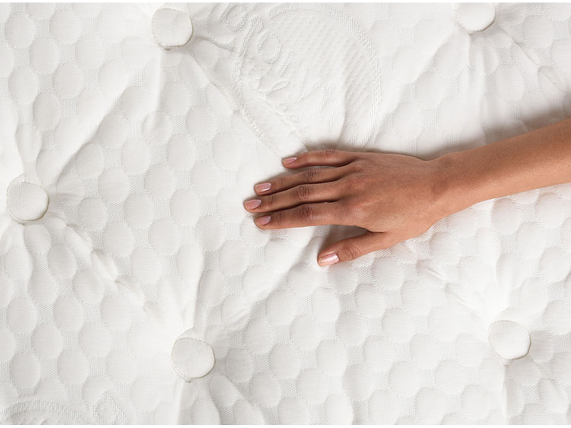 JUEGO DE DORMITORIO CIC CAMA EUROPEA SUPER PREMIUM KING + RESPALDO BAKER 7