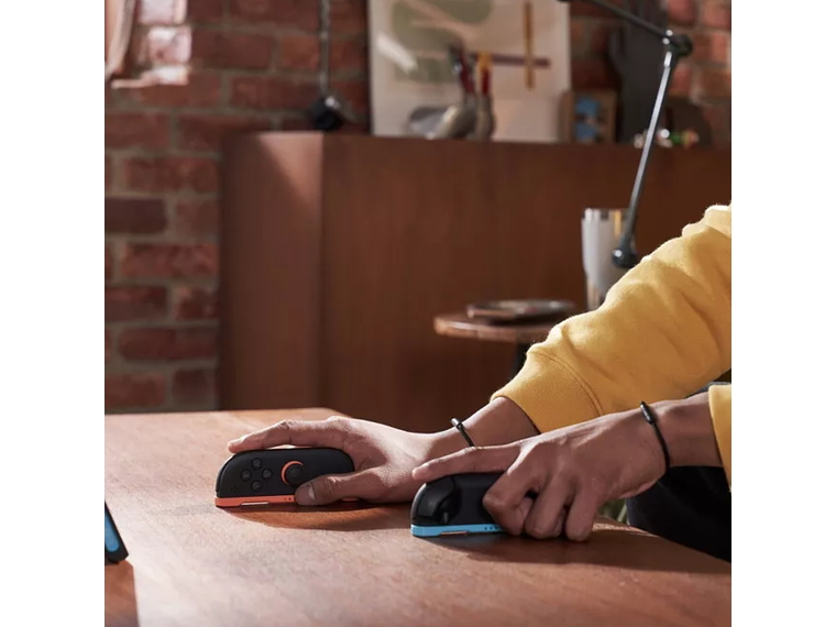 JOY-CON 2 NINTENDO SWITCH 2 (L/R) AZUL Y EN COLOR ROJO 6