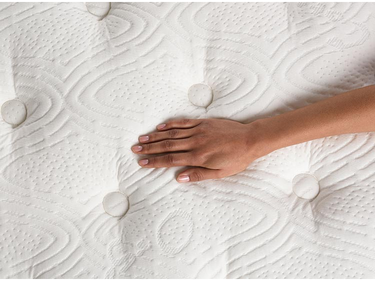 JUEGO DE DORMITORIO CIC CAMA EUROPEA PREMIUM KING + SET MIRO 7